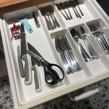 Saarjaerve Vaeike Puhkemaja Jaerve Aeaeres *