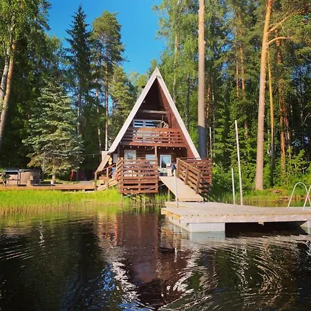 Σαλέ Saarjaerve Vaeike Puhkemaja Jaerve Aeaeres Viira