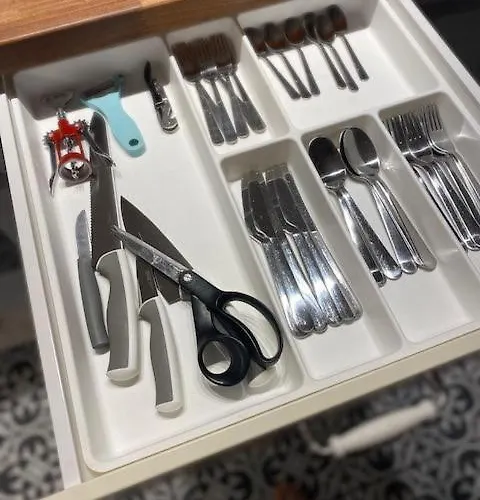 Saarjaerve Vaeike Puhkemaja Jaerve Aeaeres *