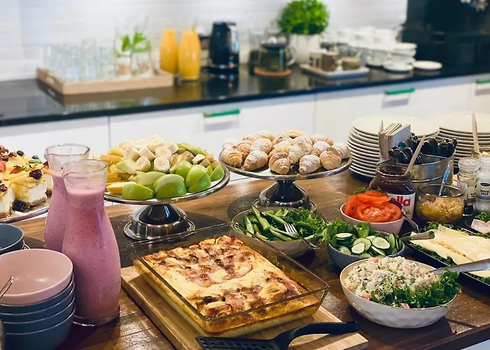 Saarjaerve Vaeike Puhkemaja Jaerve Aeaeres *